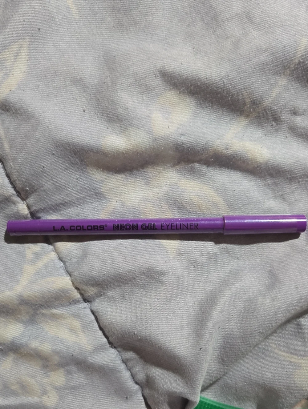 3/$10 Bundle Deals L.A. COLORS Neon Gel Eyeliner - Violet Purple